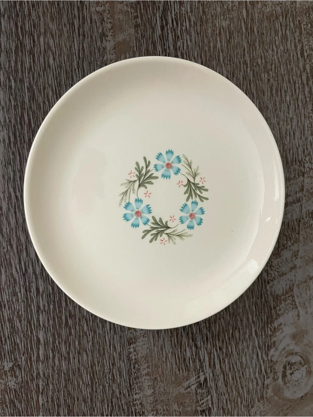 Vintage Taylor Smith & Taylor “Bridal Wreath” salad plates set of four
